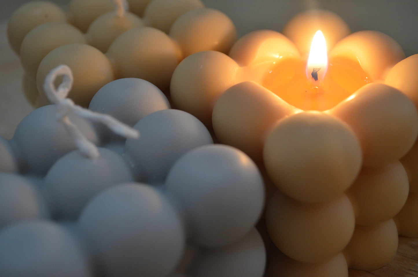 BUBBLE CUBE CANDLE